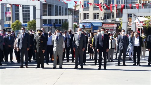 İlçemizde "19 Mayıs Atatürk’ü Anma, Gençlik ve Spor Bayramı"  törenlerle kutlandı.